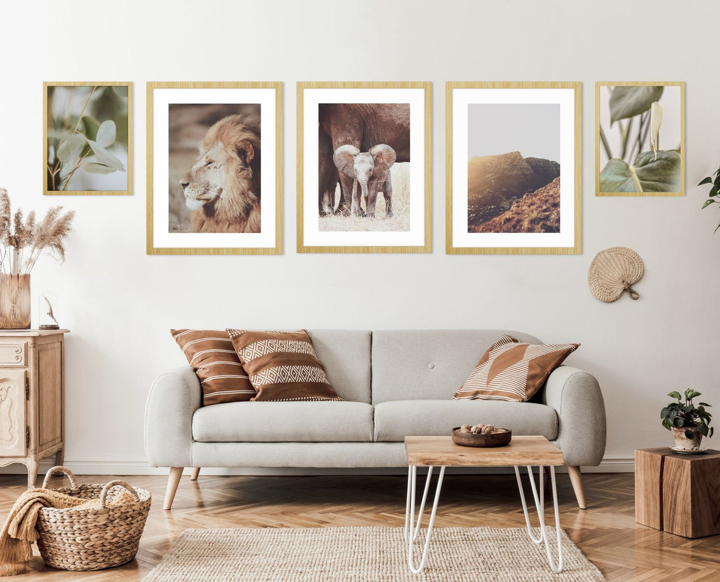 Quadro Filhote de Elefante com Vidro Moldura Amadeirada - Médio 60x90cm