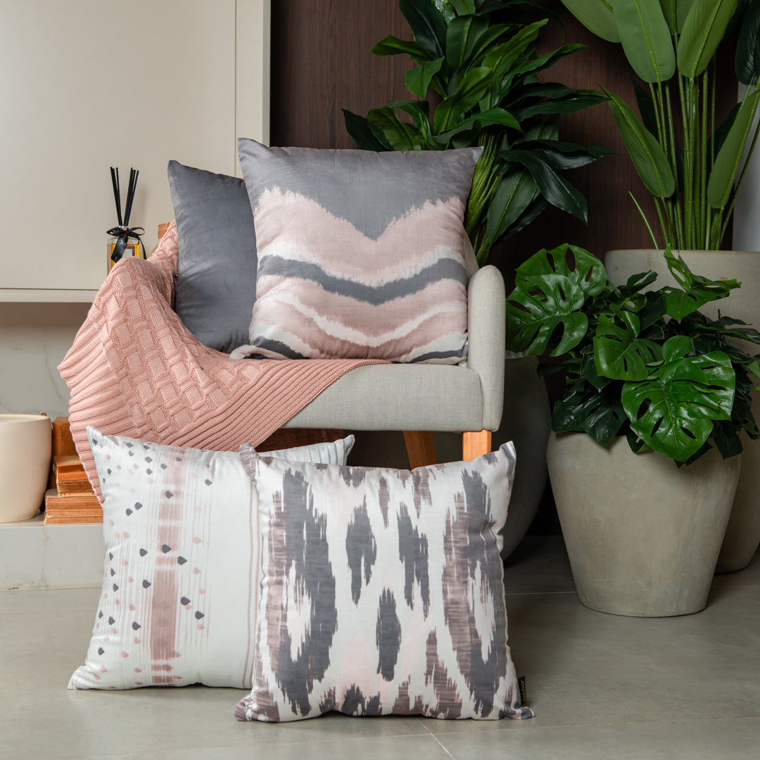 Capa Almofada Veludo Bordada c/ Pontos Rosê Branca 43x43cm