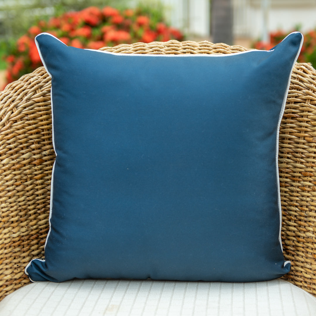 Capa Almofada Náutica Azul Branca com Cordonê 50x50