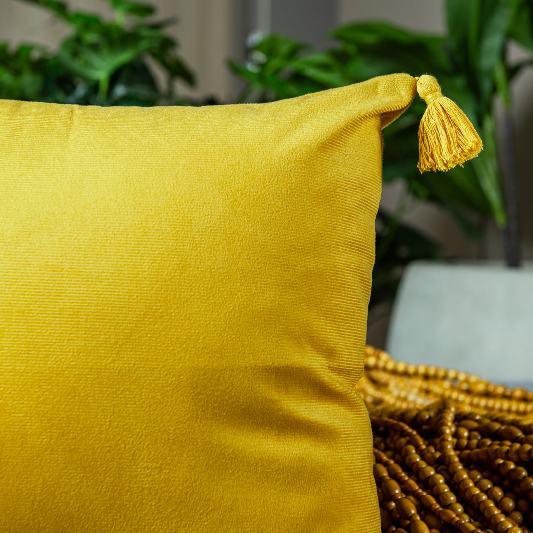 Capa Almofada Aveludada Mostarda c/ Tassel Velveteen 43x43cm