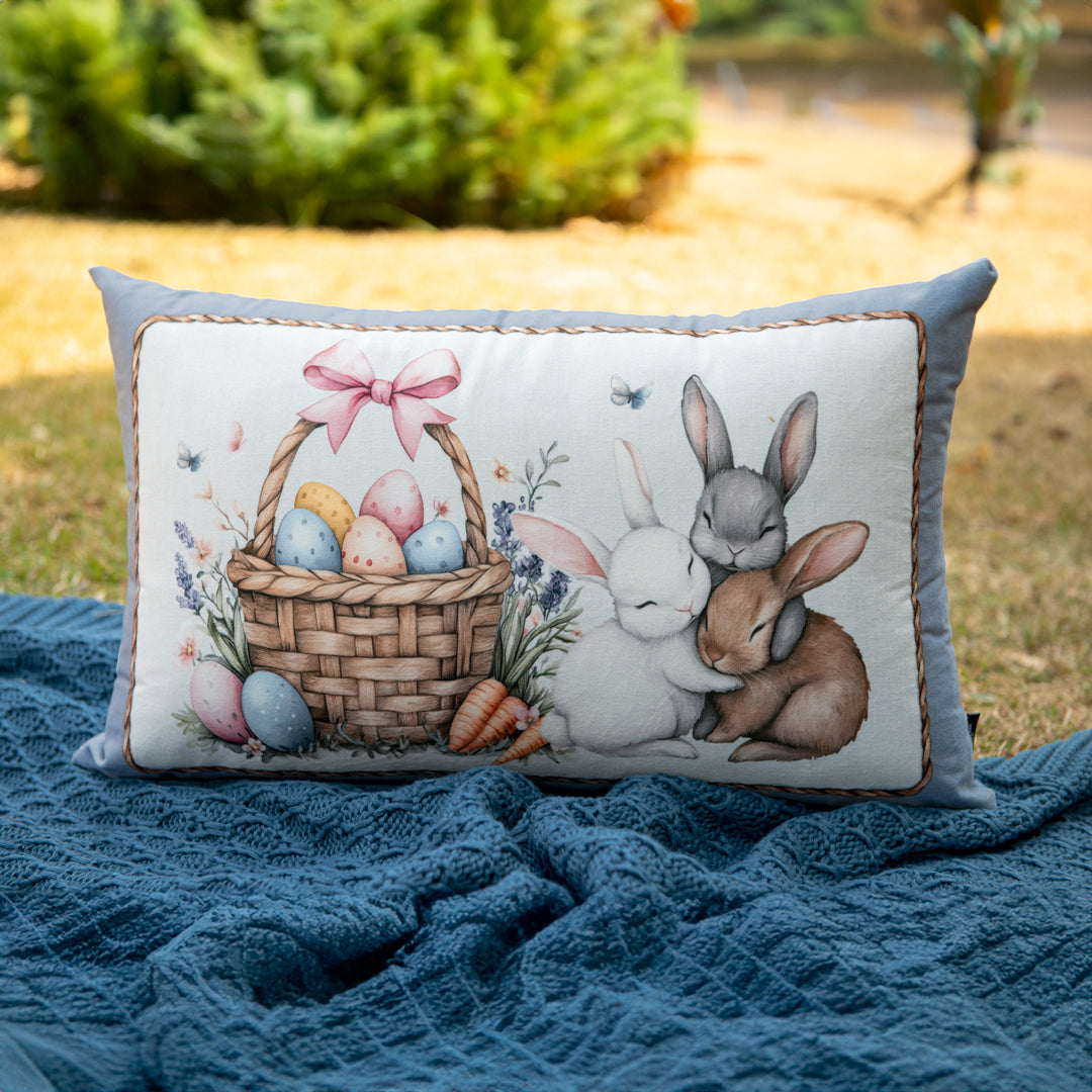 Kit 2 Capas de Almofada Veludo Páscoa - Família de Coelhos 43x43cm e 35x55cm