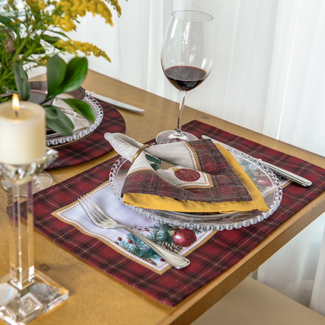 Kit 2 Guardanapos Linho Bordado Clássico Natal 40x40cm