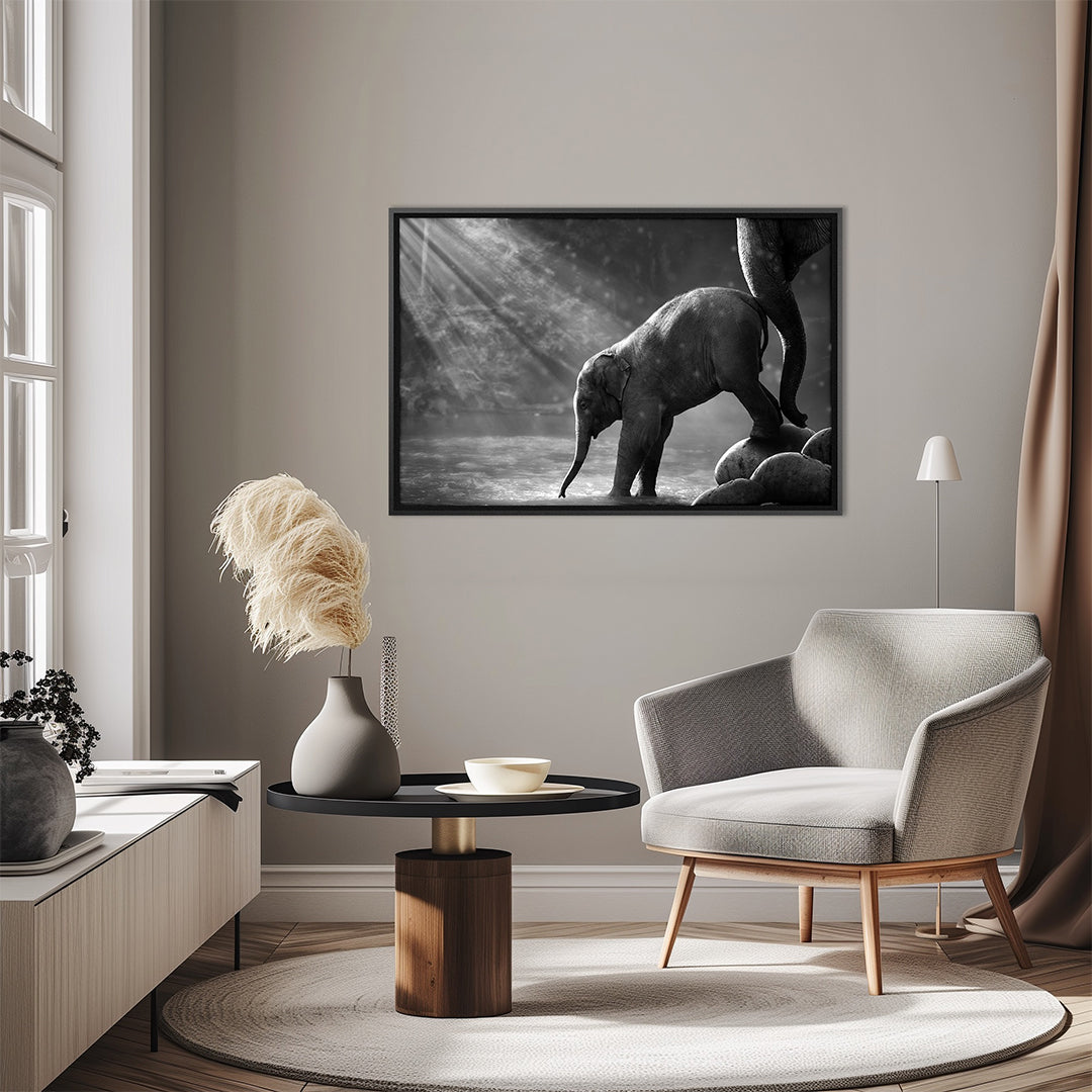Quadro Mamãe Elefante e seu Filhote Tela Fosca Moldura 3D Preta - Médio 90x60cm