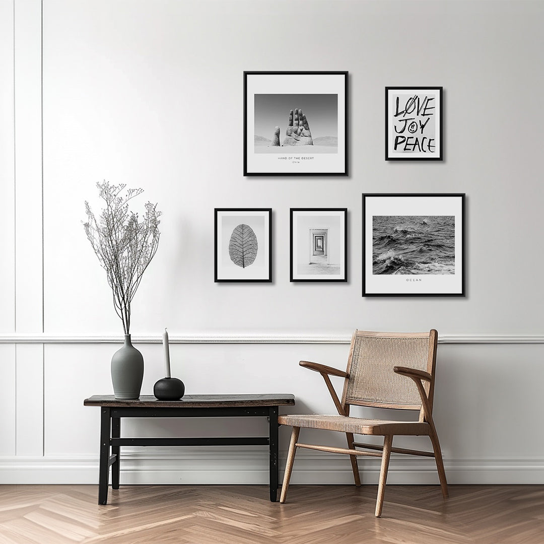 Quadro Frase Preto e Branco Tela Fosca Moldura Preta - Pequeno 32x42cm