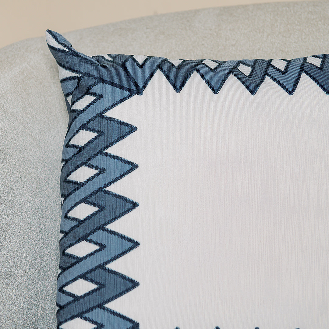 Capa Almofada Aveludada Bordado Estampado Azul Serenity