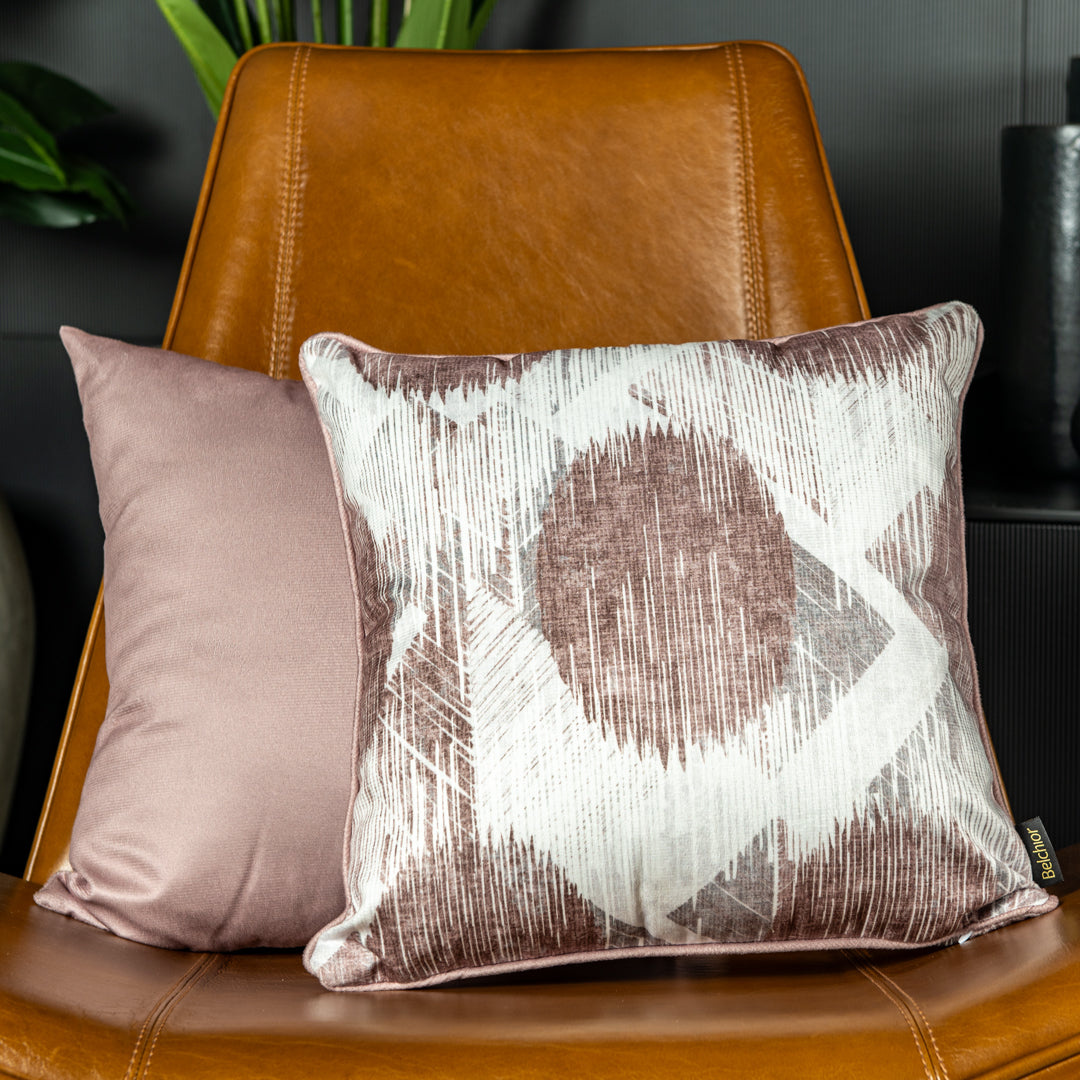 Capa Almofada Aveludada Rosê Branca c/ Cordonê Velveteen 43x43cm