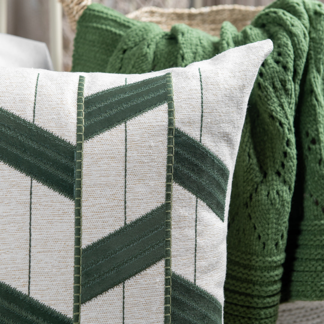 Capa Almofada cor Linho Bordada c/ Veludo Verde 50x50cm Concept