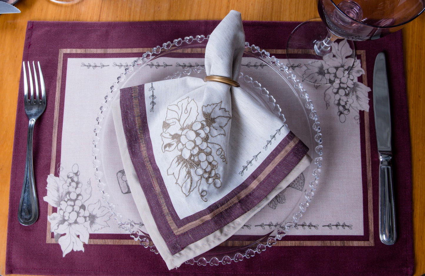 Kit 2 Jogo Americano Vinho c/ Hidrorrepelência 48x31