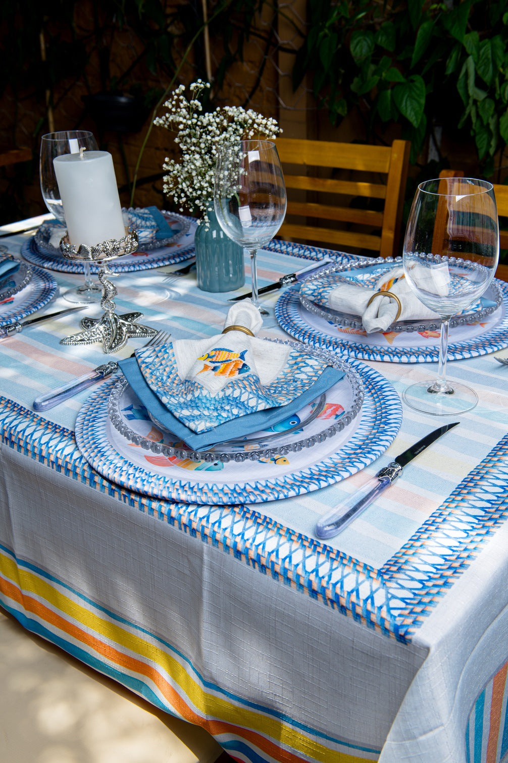 Kit 2 Guardanapos Linho Bordado Acqua Azul 40x40 + 2 Argolas