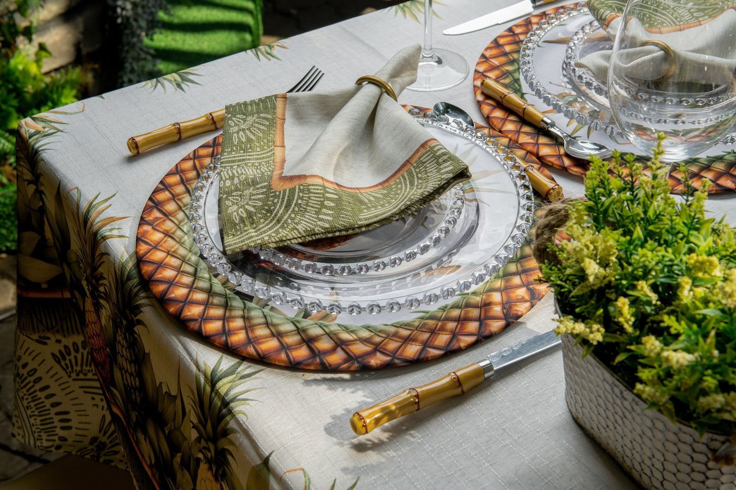 Toalha de Mesa Retangular Abacaxi Tropical 8 Lugares 140x270