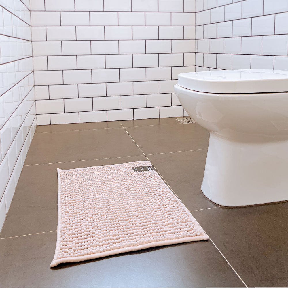 Tapete Bolinha Bege Microfibra 40x60cm p/ Banheiro/Quarto/Cozinha