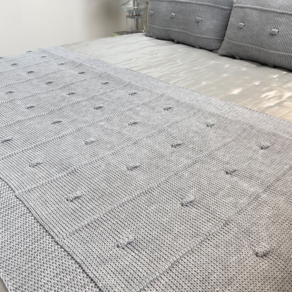 Peseira Tricot para Cama Cinza Névoa 90x240cm Bolinha