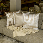 Capa Almofada Acetinada Bege e Off White Silk Home 50x50cm