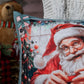 Capa Almofada Aveludada - Papai Noel Fabricando Presentes 43x43cm