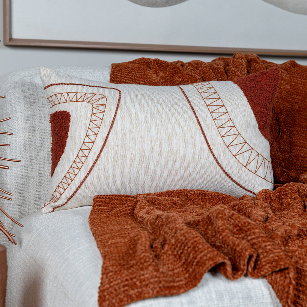 Capa Almofada cor Linho Bordada Boucle Terracota 35x55cm Concept
