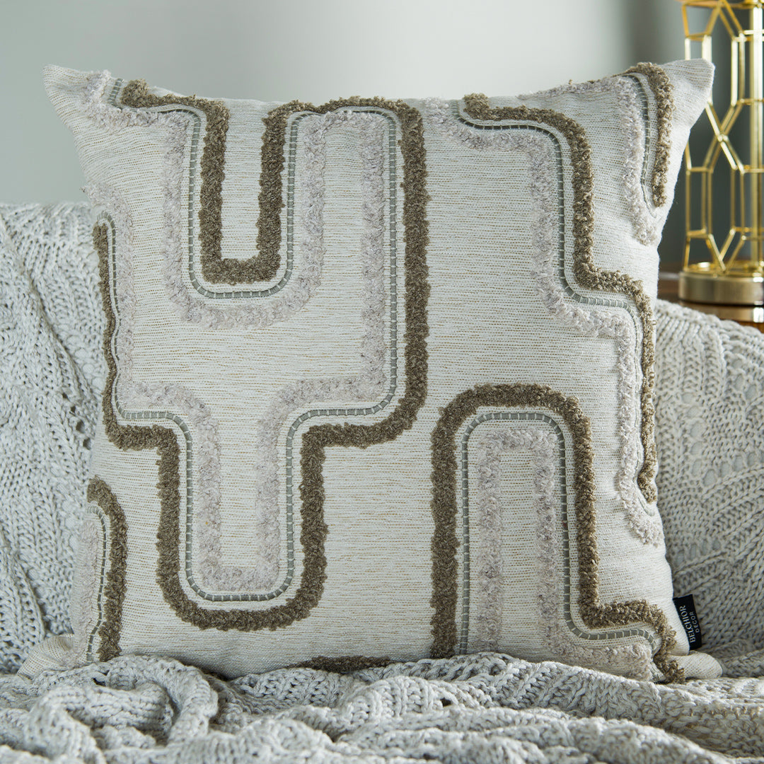 Capa Almofada cor Linho Bordada com Fio Boucle Castor 50x50cm Concept