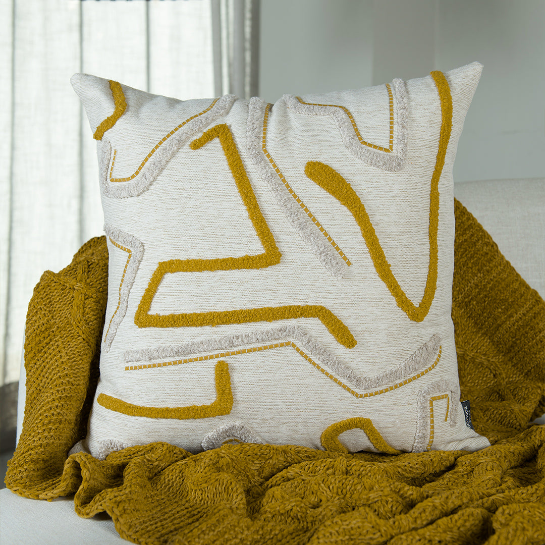 Capa Almofada cor Linho Bordada com Fio Boucle Amarelo 50x50cm Concept