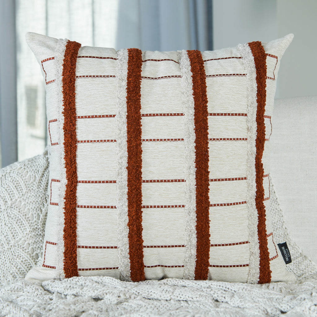 Capa Almofada cor Linho Bordada com Fio Boucle Terracota 50x50cm Concept