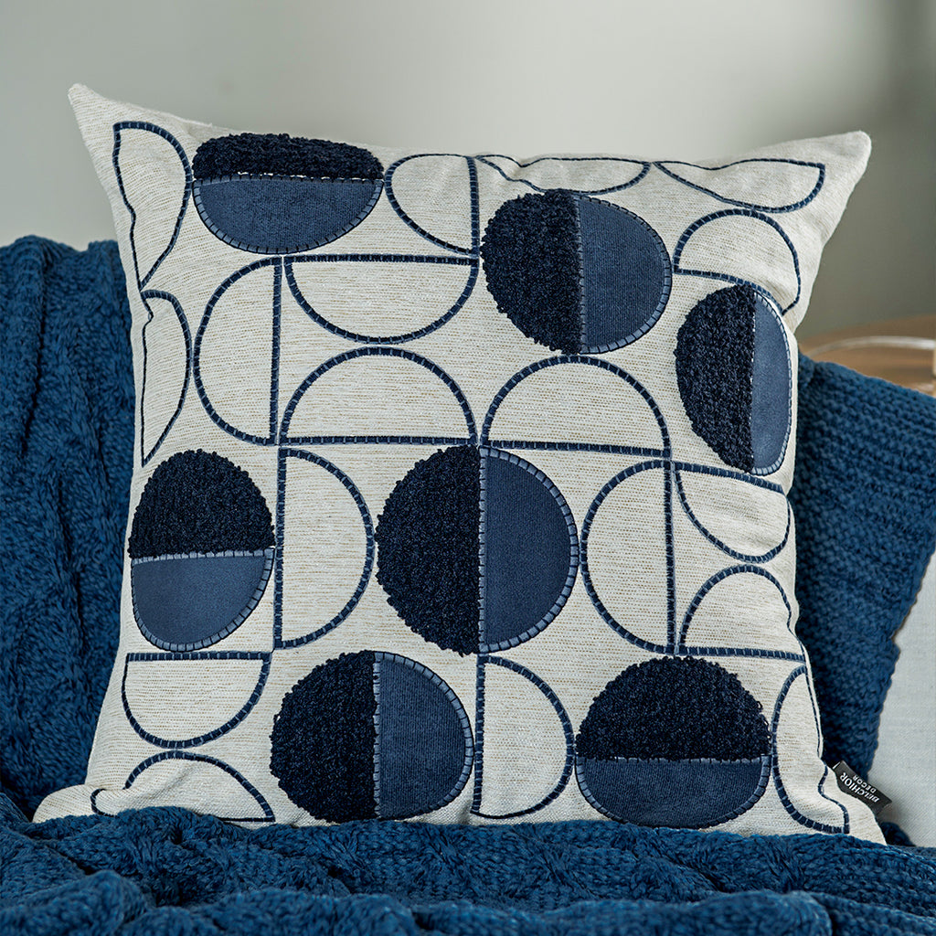 Capa Almofada cor Linho Bordada com Fio Boucle Azul 50x50cm Concept