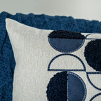 Capa Almofada cor Linho Bordada com Fio Boucle Azul 35x55cm Concept
