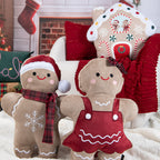 Almofada Pelúcia Casa de Doces Família Ginger Natal 54x46cm