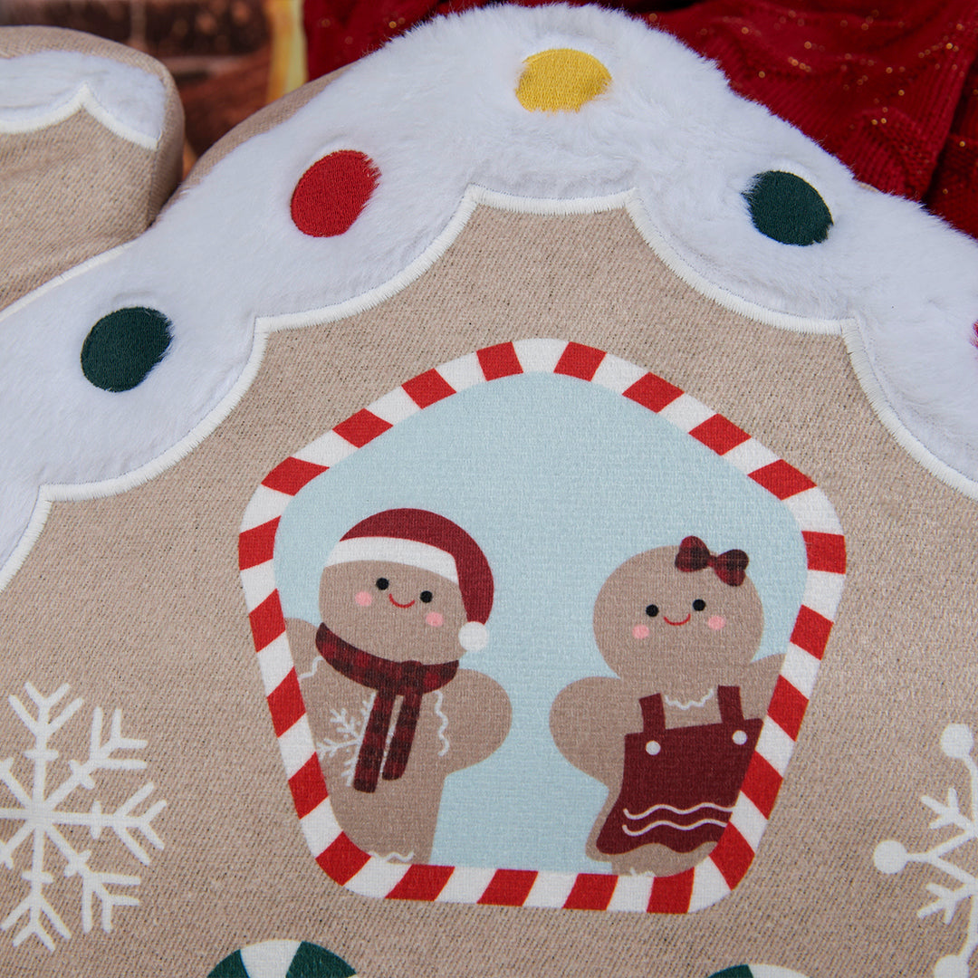Almofada Pelúcia Casa de Doces Família Ginger Natal 54x46cm