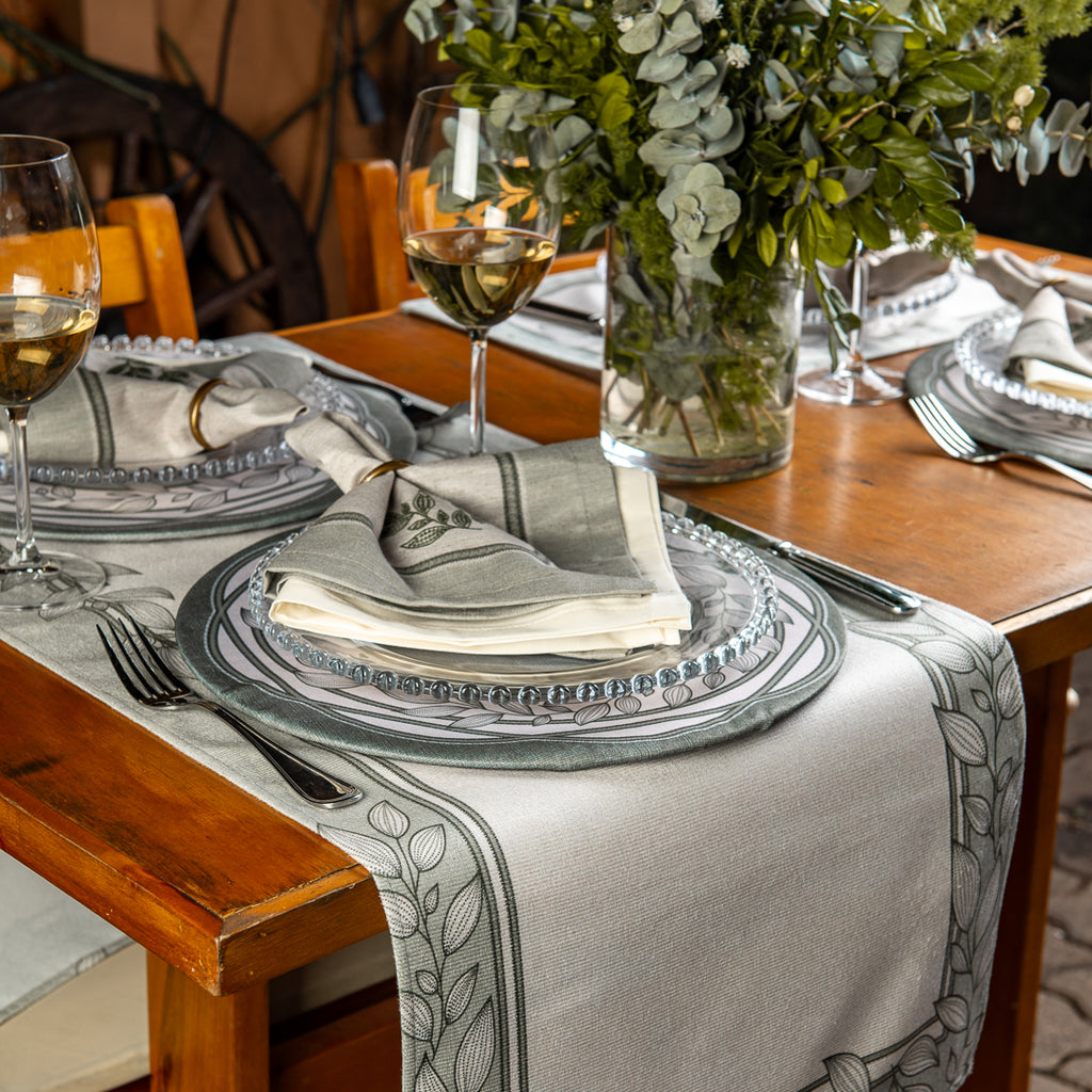 Caminho de Mesa Folhas Verdes c/ Hidrorrepelência 43x141cm