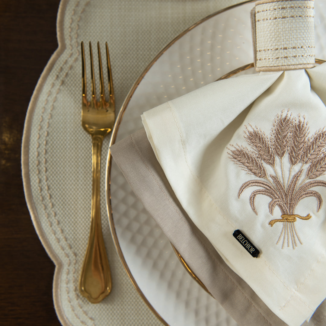 Lugar Americano Bordado Palha 44x38 - Concept Deméter Impermeável