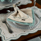 Lugar Americano Bordado Verde 44x38 - Concept Naia Poá Impermeável