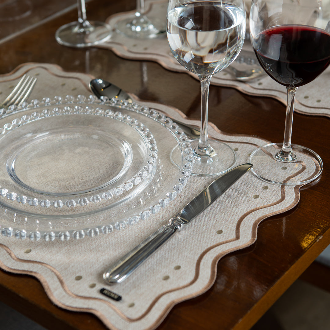 Lugar Americano Bordado Taupe 44x38 - Concept Naia Poá Impermeável