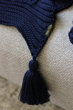 Manta Tricot Azul Marinho 90x180 cm com Tassel - Colméia