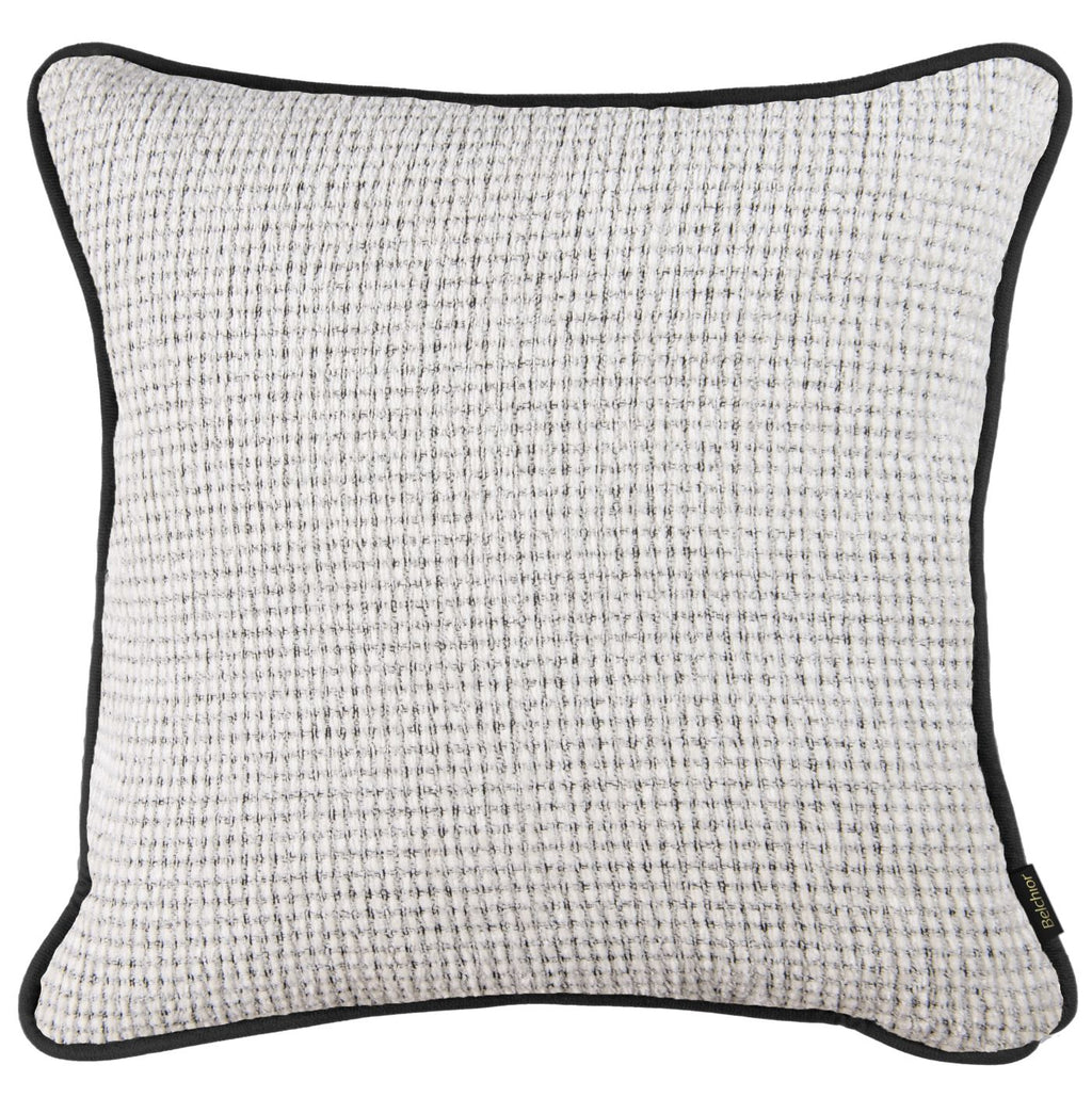 Capa Almofada Preta e Branca Jacquard com Cordonê 50x50cm