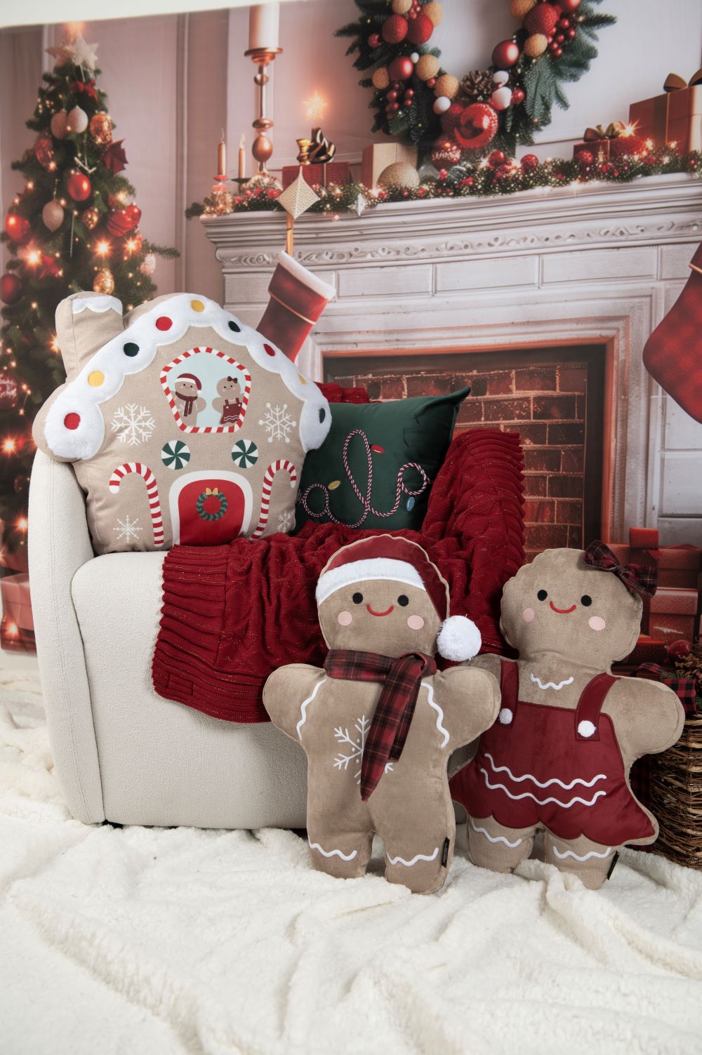 Almofada Pelucia Biscoito de Gengibre 37x52cm GingerBella Natal