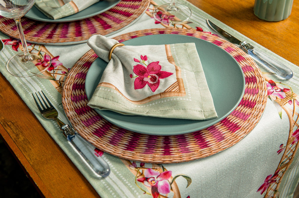 Caminho de Mesa Flor Orquídea c/ Hidrorrepelência 43x141cm
