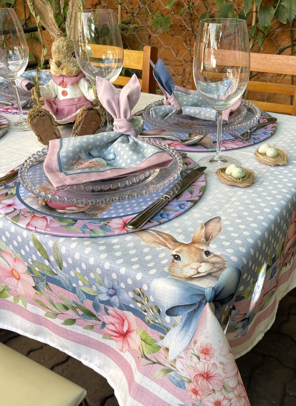 Toalha de Mesa Quadrada Páscoa Poá 4 Lugares 140x140cm