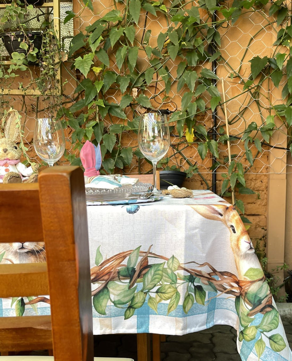 Toalha de Mesa Quadrada Páscoa Xadrez 4 Lugares 140x140cm