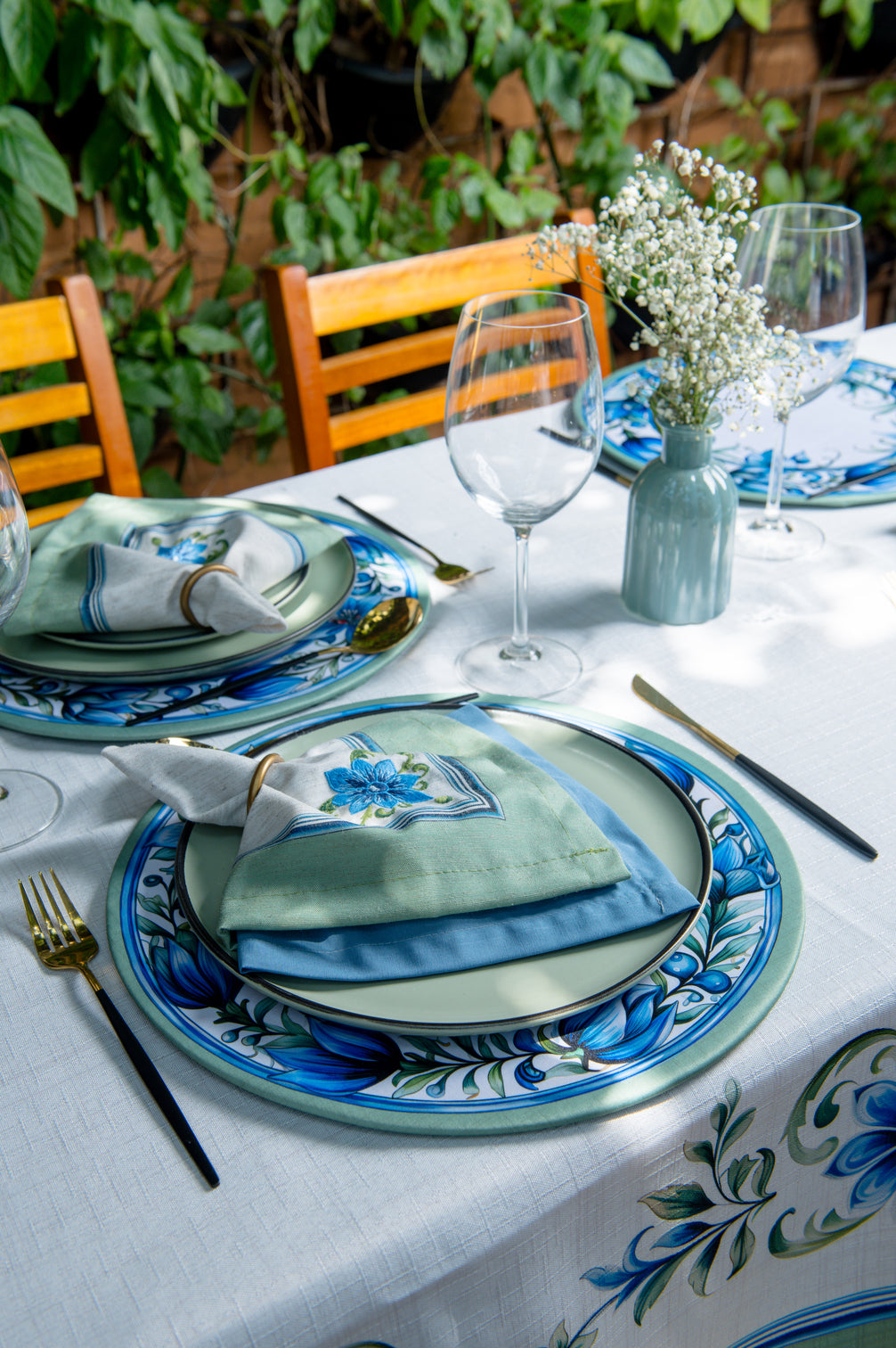 Toalha de Mesa Retangular Floral Azul 8 Lugares 140x270