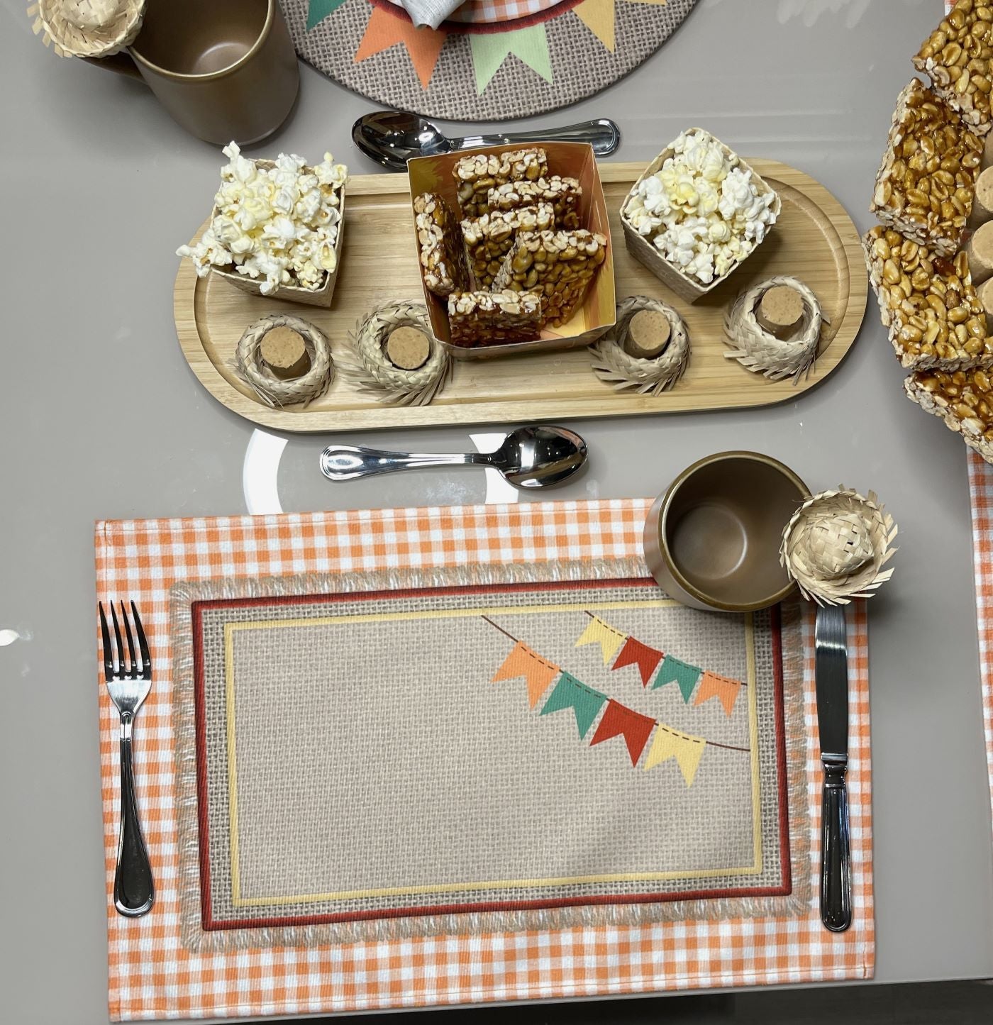 Kit 2 Jogo Americano São João - Xadrez com Bandeirolas